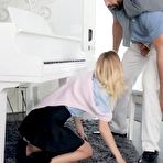 Third pic of Novinha transando com professor de piano - Cnn Amador