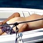Fourth pic of Turista flagra casal dando uma trepada dentro do barco video xxx - Cnn Amador