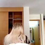 First pic of Video loira rabuda rebolando e mostrando xota - Cnn Amador