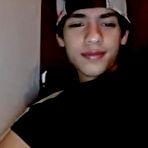 Fourth pic of Caiu na net Ricardinho novinho do Rio De janeiro - RJ se Masturbando Na Webcam - Cnn Amador