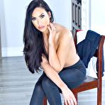 Second pic of Tiffany Brookes Fit Wife in Leggings