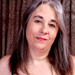 First pic of Mature Pictures Featuring 45 Year Old Olivia Olay From AllOver30