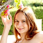 Second pic of Elby Shine Perky Nude Teen Model