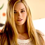 First pic of Bailey Rayne: Beautiful blonde cums on fingers @ Digital Desire - XNSFW.COM