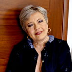 First pic of This chubby mature lady gets very naughty