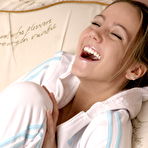 First pic of AndiPink ::: Free Pictures