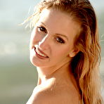 Fourth pic of DDGBabes.net: Look at Leslie