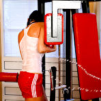 Second pic of Water fight of uninformed Natalli Di Rossa, Veronica da Souza and Kia Winston in the gym room