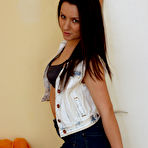 Fourth pic of SexyDirtyGirl.net - Sexy legs in jeans