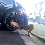 First pic of Miley Cyrus peeing outside and nude pics