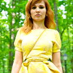 Second pic of Jeny Smith Sunny Day Nude Flashing - Cherry Nudes