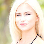 First pic of Kiara Cole Oiled Bikini Blonde In the Pool