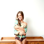 First pic of 18 Only Girls - Guerlain - Strip For Me