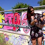 First pic of Ginebra Bellucci - Public Bang