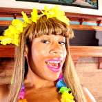 Fourth pic of Samathia  in Samathia  in black women