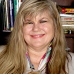 First pic of Mature American BBW playing with herself