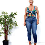 First pic of Sara Bubble Butt Casting Couch HD - Prime Curves