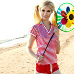 First pic of Free nude Fuzzy pussy blonde