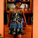 First pic of Lee in Lee in black women