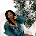 First pic of Holly in Holly in black women