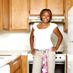 First pic of Kiya in Kiya in black women
