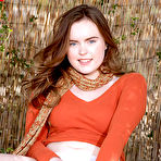 Second pic of Fall for her - part 159 at Teen Sex Pic