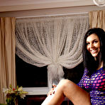 Third pic of Amelia Hairy Pussy Beauty Girls Out West - Curvy Erotic