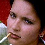 Fourth pic of Kein Amateur Lover kommt an dieser Site vorbei ohne zweimal hinzusehen! Geiles Girl von Nebenan bietet dir alles was du nur sehen willst!