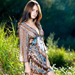 First pic of Nude Newcomer Dakota Pink shows off her amazing body as she strips outdoors.