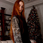 First pic of Stunning babe gets nude