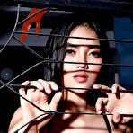 Third pic of Pitta Kinky The Black Alley - Curvy Erotic