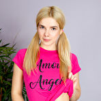 Second pic of Show hot stuff naked