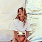 Second pic of Doutzen Kroes sexy and braless photoshoot