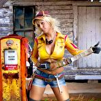 First pic of Liuna Fix It Up Cosplay Erotica