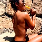 Second pic of India Reynolds Topless & Sexy Pics - Scandal Planet