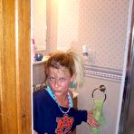 First pic of Peeing girls 1 at HomeMoviesTube.com