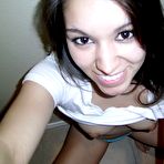 Second pic of PetiteLover Mobile - Free Selena Mobile Gallery