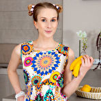 First pic of Pale Redhead on the Kitchen Counter