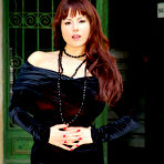 First pic of Chloe Vevrier Black Dress Curves