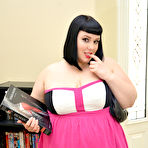 First pic of Scale Bustin Babes Greatest BBW Website