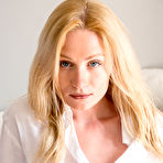 First pic of Gerda Rubia in White