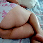 Second pic of Poses caseras de esposa culona y peluda at HomeMoviesTube.com