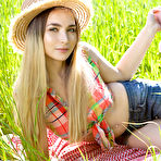 First pic of Naked Young Girls - Nude Sexy Younger Babes, Younger Babes 19 Year Old Nude Girl