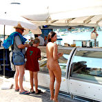 Second pic of Nude in Public - Public Nudity - Naked In Public - Outdoor - Exhibtionism - Flashing - NIP-Activity.com