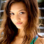 First pic of Alex De La Flor Takes off her Shiny Bikini 