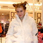 Second pic of Tatiana Penskaya Mall Flasher Zishy