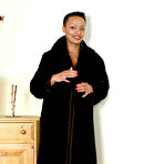 First pic of Lala in Lala in black women