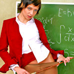 Second pic of ePantyhoseLand :: Rebecca pantyhose clad housewife