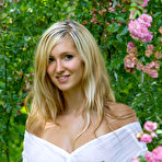 First pic of Corinna Summer Love Femjoy - Cherry Nudes