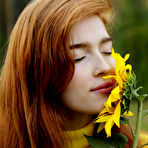 Fourth pic of Jia Lissa in Kevea